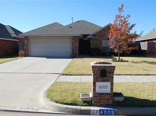 4009 Kensington Dr, Moore, OK 73160