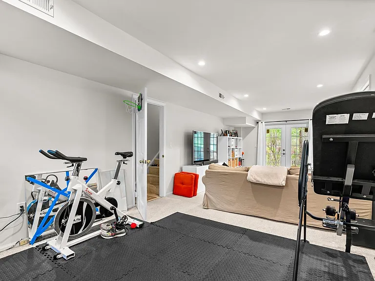 6309 Avalon Dr — Photo 43