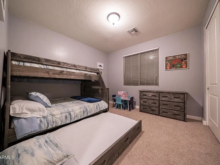 2681 E Hampton Ln — Photo 48