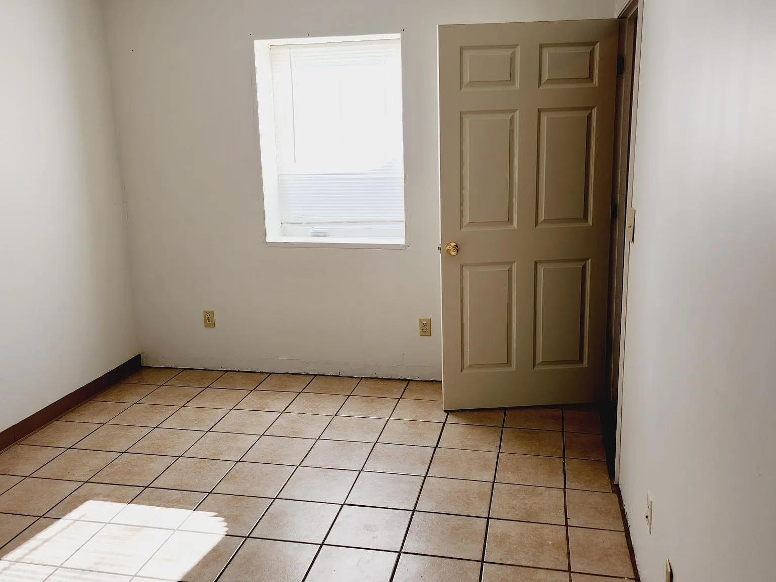 602 N Charles St — Photo 4