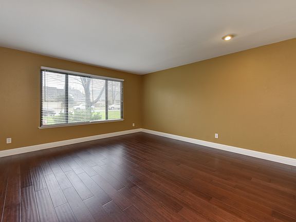 3rd image of 5773 Spyglass Ln