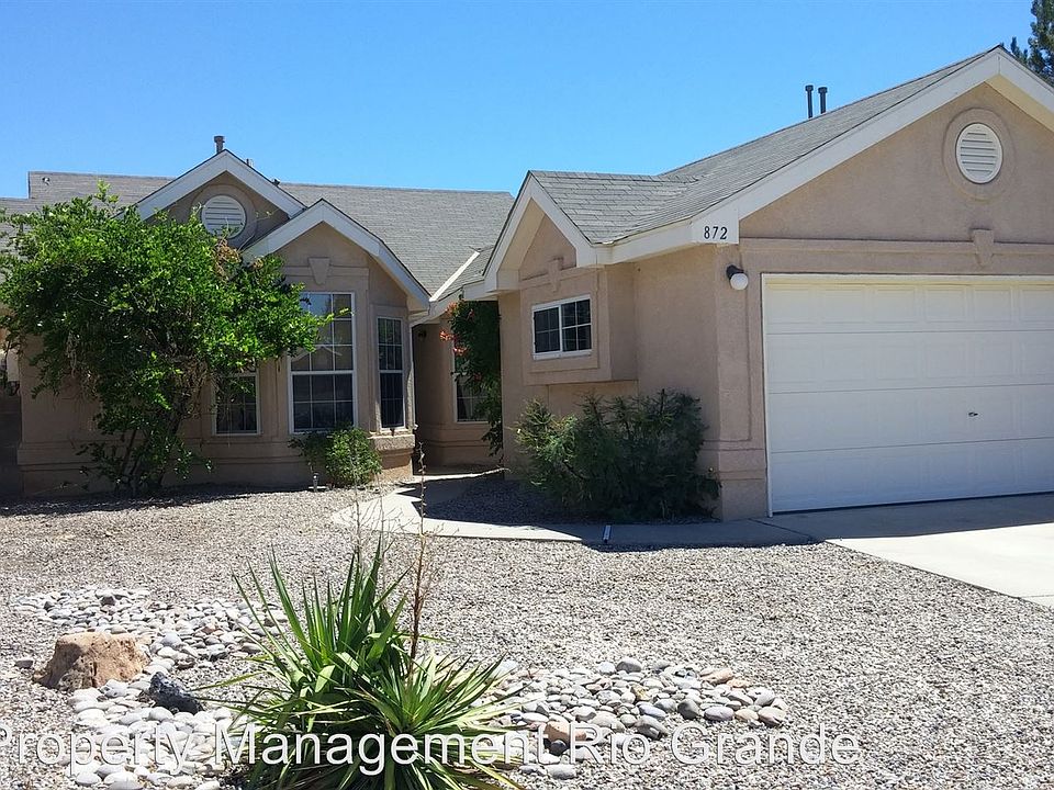 1st image of 872 Avenida Pastoral NW