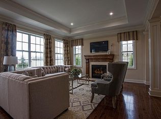 8 Traditions Pl, Monroe Township, NJ 08831