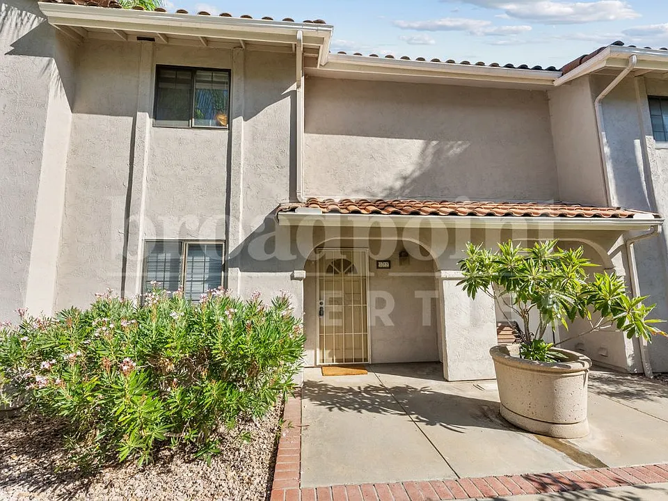 820 E 3rd Ave #12