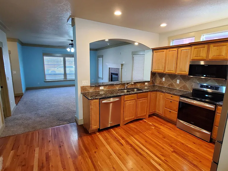 3091 S Hudspeth Ave — Photo 13