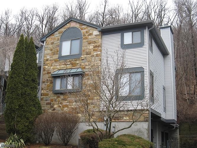 2nd image of 135 Overlook Dr