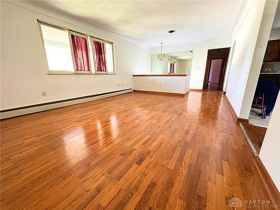 5th image of 766 Dunaway St