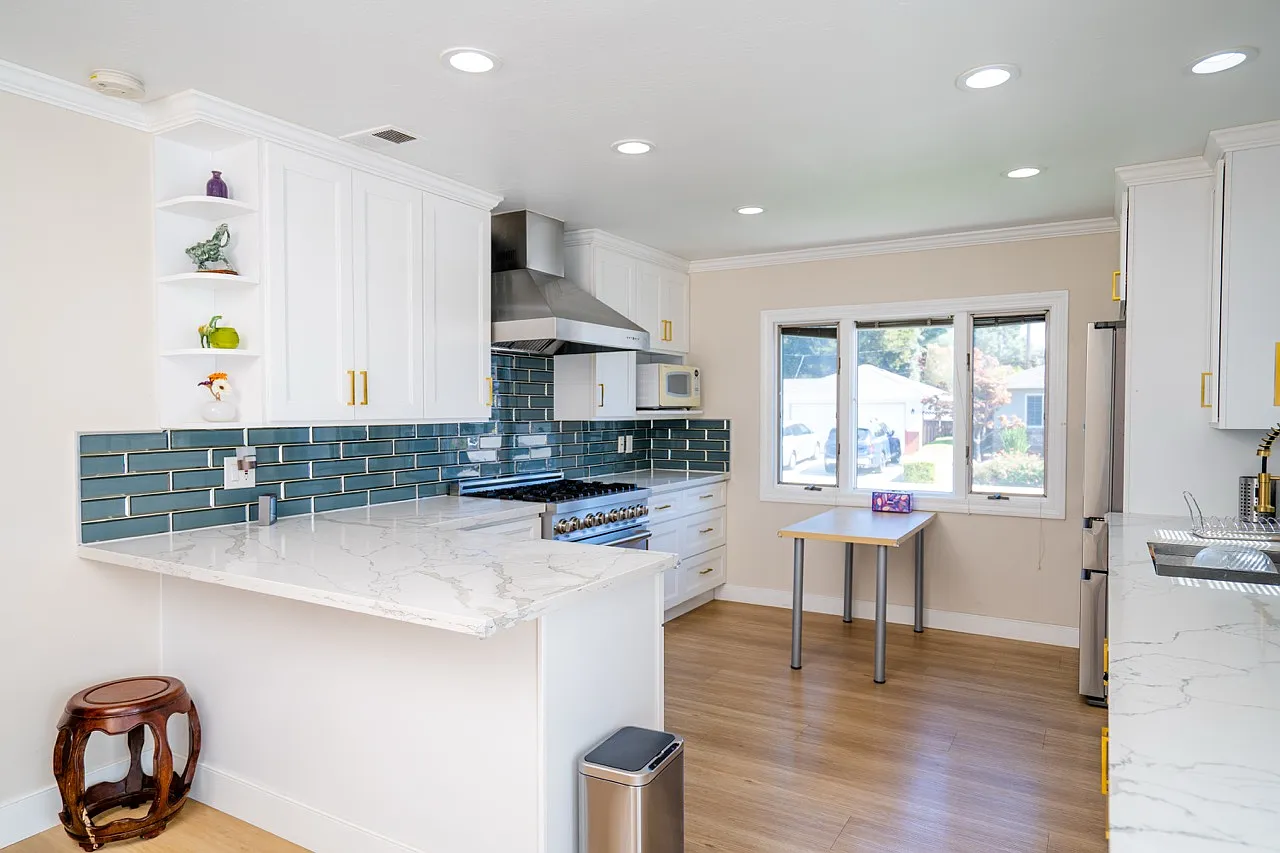 3 bed, 1414 sqft, $5,140 — Photo 1