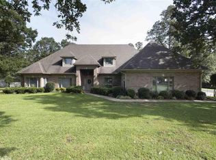 148 Country Oaks Dr, Malvern, AR 72104