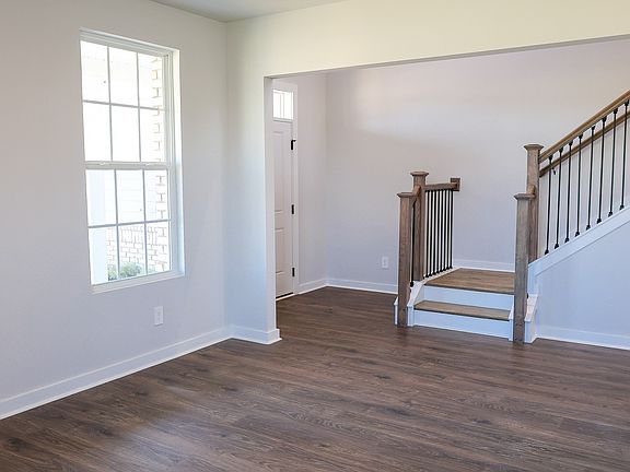 4th image of 2049 Coriander Ln