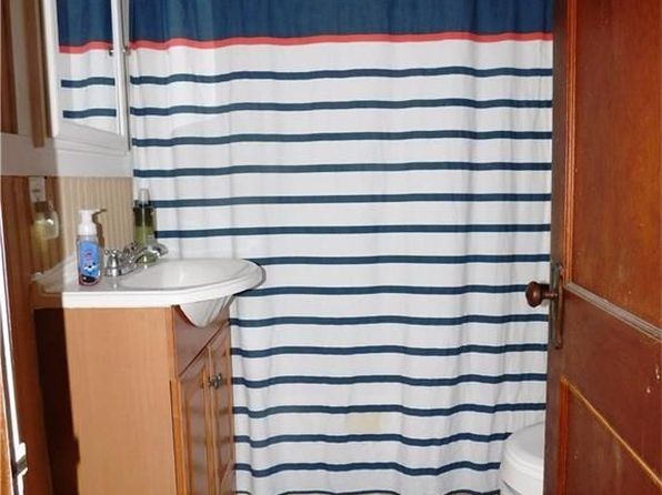 1296 W 116th St APT 2