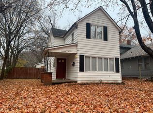 1717 SW Lane St, Topeka, KS 66604