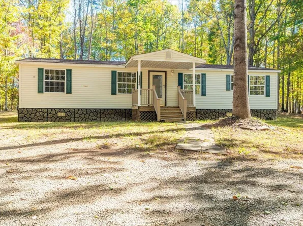 1834 Gravel Hill Rd, Vinton, VA 24179
