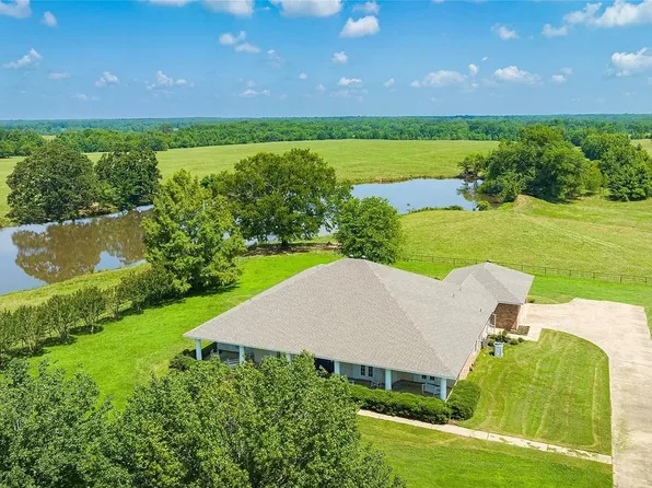 2060 Fm 44 W, De Kalb, TX 75559