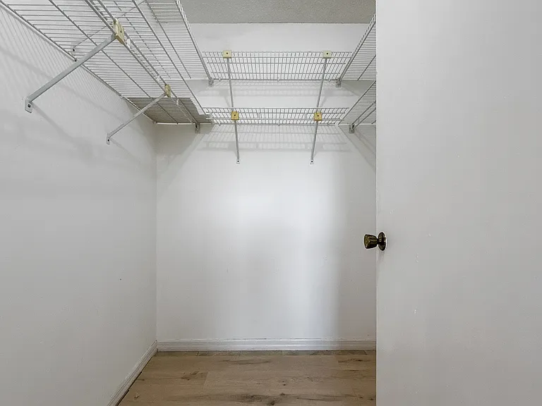 1750 Atrium Dr — Photo 20