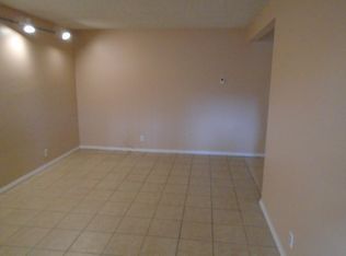 427 Orange Ave APT 02, Long Beach, CA 90802