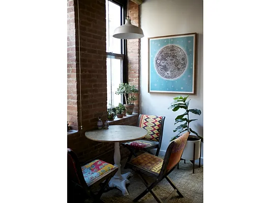 Rented by MNS | media 11