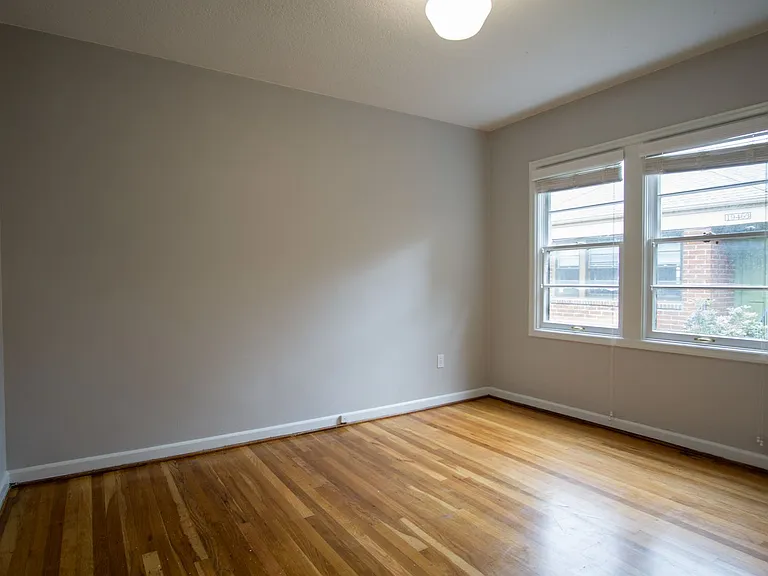 1952 NW Lovejoy St #3 — Photo 10
