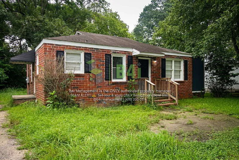 2344 Banks Ave