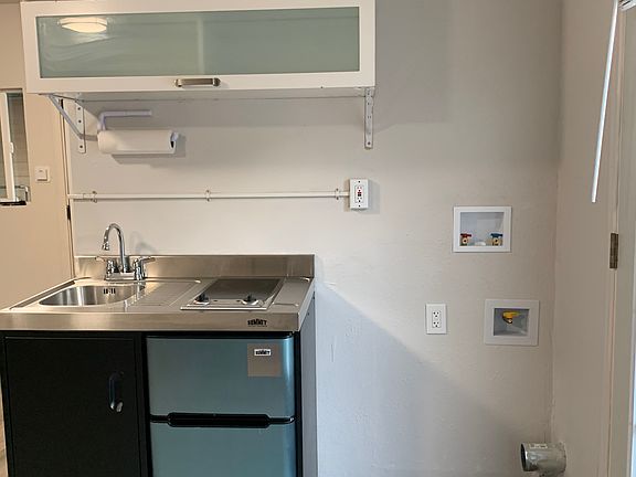 2nd image of 342 S Madrona Ave #B