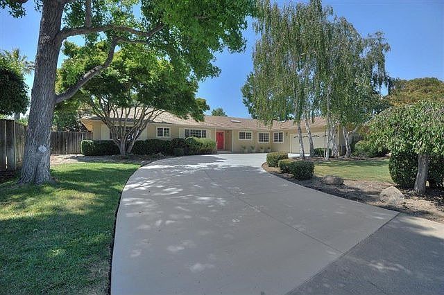 1st image of 13193 Via Arriba Dr