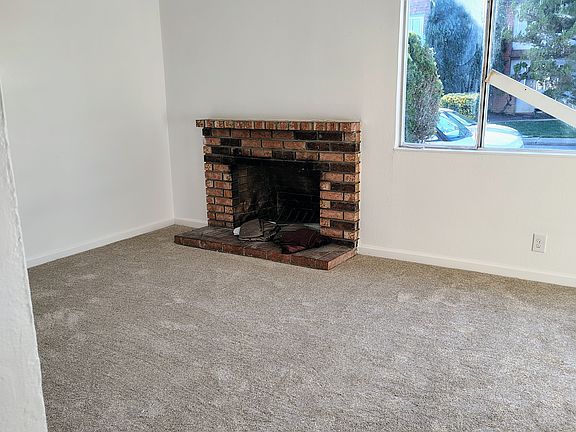 4th image of 2462 Baltic Dr