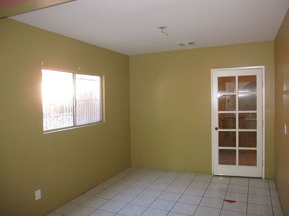 4th image of 3379 La Clede Ave