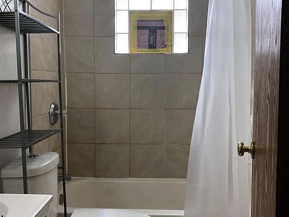 4th image of 4802 Walsh Ave #3FH