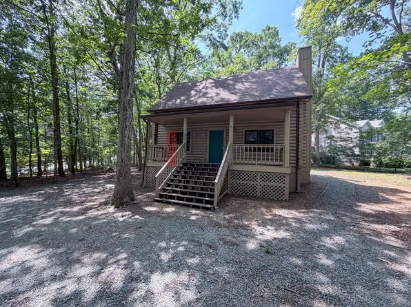 2 Kiowa Ln, Palmyra, VA 22963