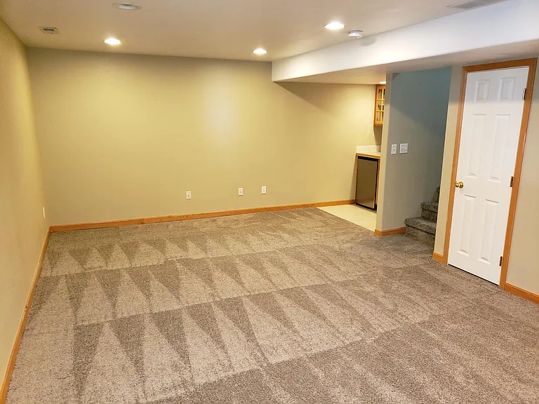 985 Winona Cir — Photo 10