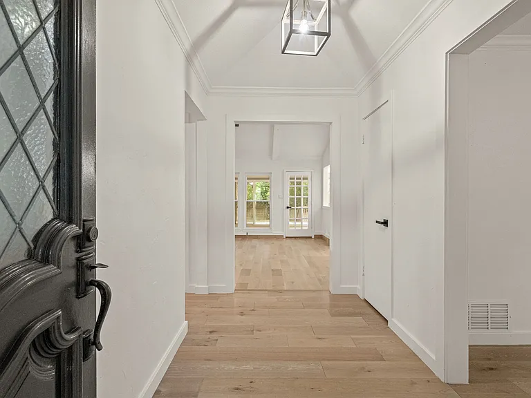 1015 Cimarron Cir — Photo 4