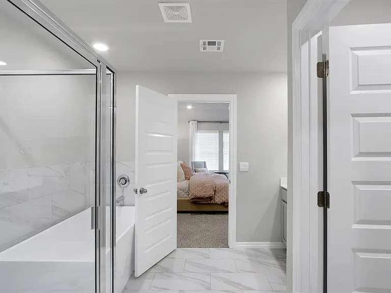 11701 SW 28th Ter — Photo 14