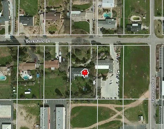 37304 Berkshire Dr photo 1