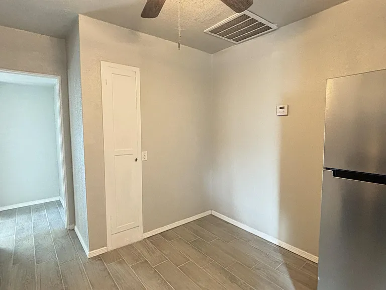 821 Olson St #B — Photo 8