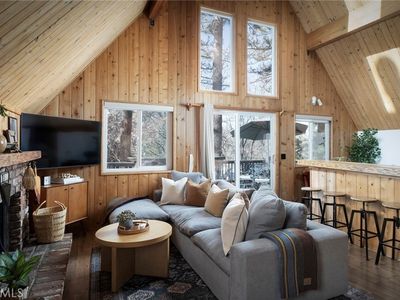 1280 Montreal Dr, Lake Arrowhead, CA, 92352