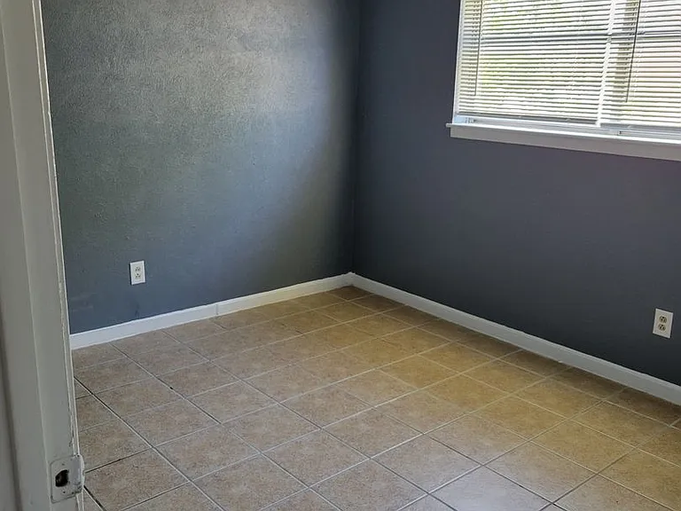 304 Carpenter St — Photo 47