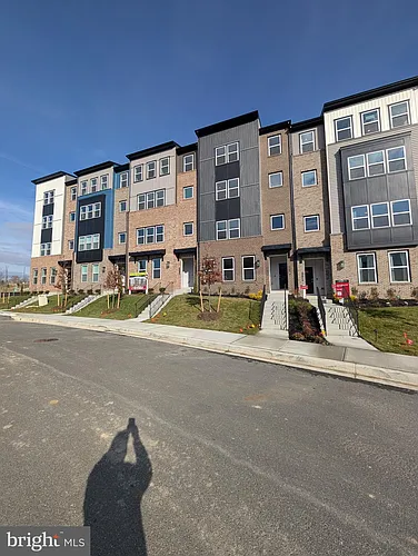 9926 Sir Barton Way #A Photo 1
