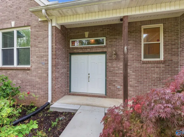 3326 Valley Forge Rd SW, Decatur, AL 35603