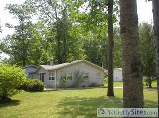 4090 N Eberhart Ave, Harrison, MI 48625