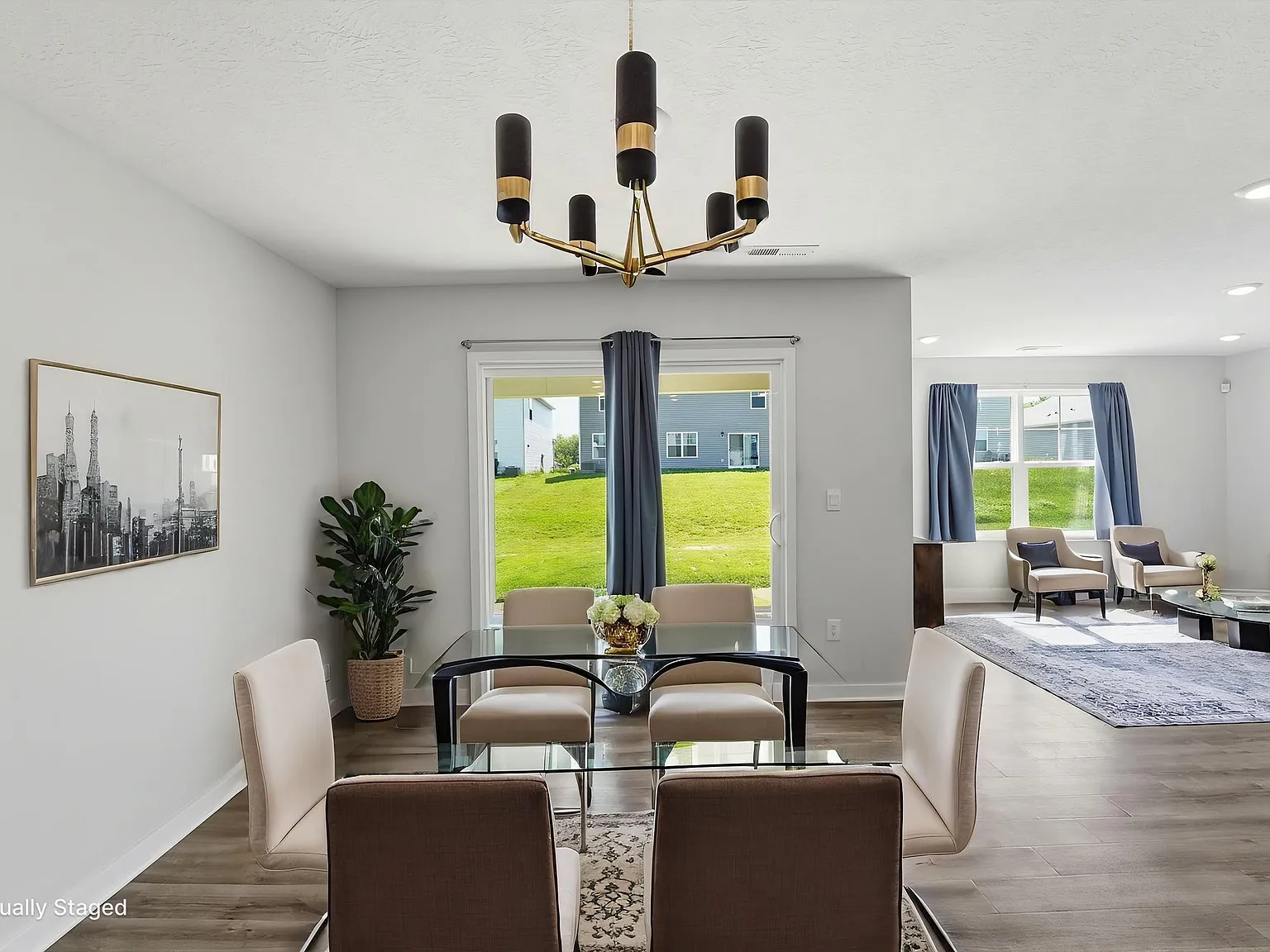 4 bed, 1811 sqft, $2,600 — Photo 4