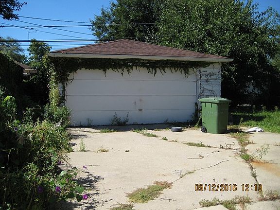 3rd image of 14440 Kenwood Ave