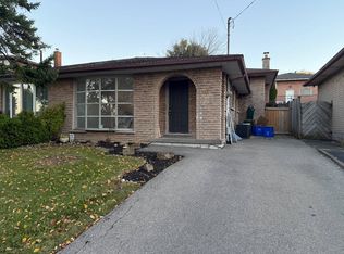 141 Adis Ave #0, Hamilton, ON L9C6T9