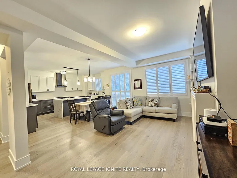 48 Duxbury Rd — Photo 7