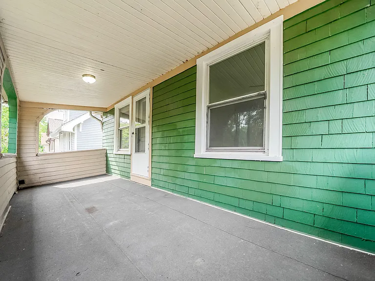 14520 Bayes Ave — Photo 19