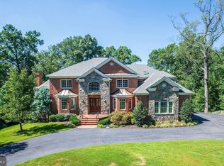 8710 Overlook Rd, Mclean, VA 22102