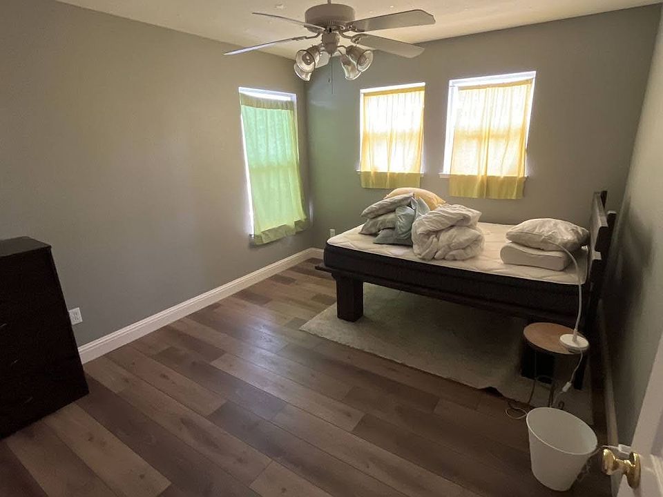 1st image of 1817 Lowe Dr
