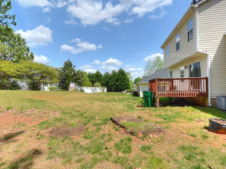 10420 Yellow Rose Ln — Photo 34