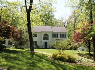 84 Mill Pond Rd, Washington, NJ 07882