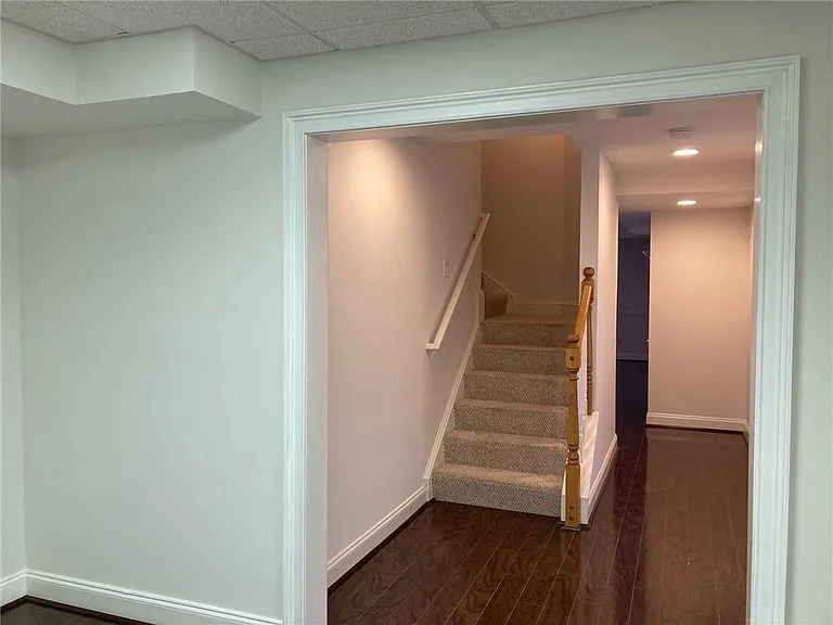912 Tarry Post Ct — Photo 31