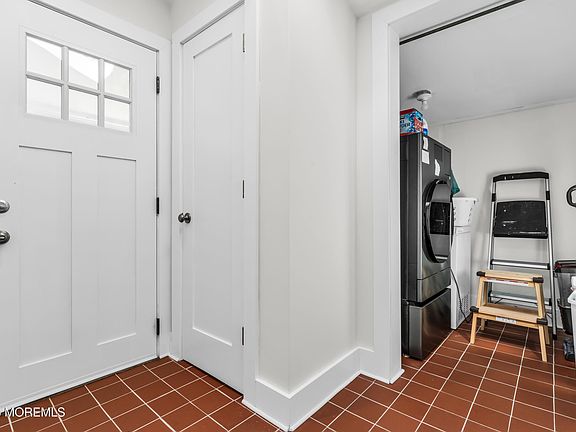3rd image of 67 Leonard Avenue